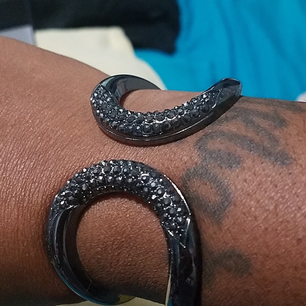 Bracelet - Picture 3 of 4